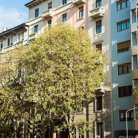 Adelaide 5000 Milan